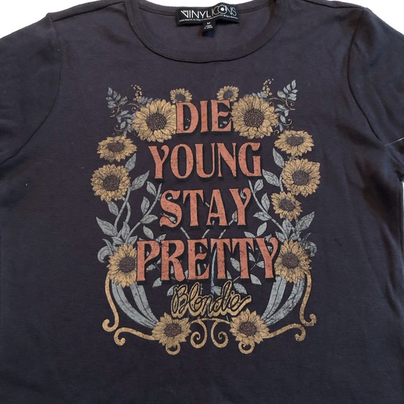 Vinyl Icons  NWOT JR (S & M) black cropped tee - DIE YOUNG STAY PRETTY - Picture 6 of 9